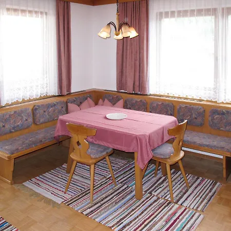 Apartment Haus Geisler 220w *